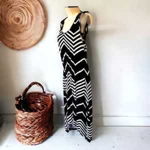 Midi sleeveless black and white striped knit dress size medium by a.n.a.